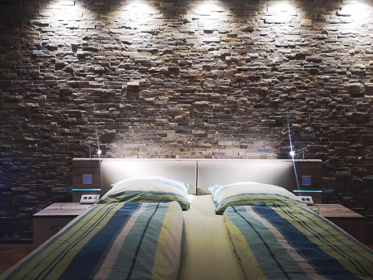 아파트 Ferienwohnung Botschafter 벤델스타인